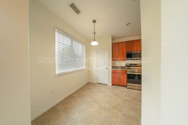 Building Photo - 12780 Ivanhoe St