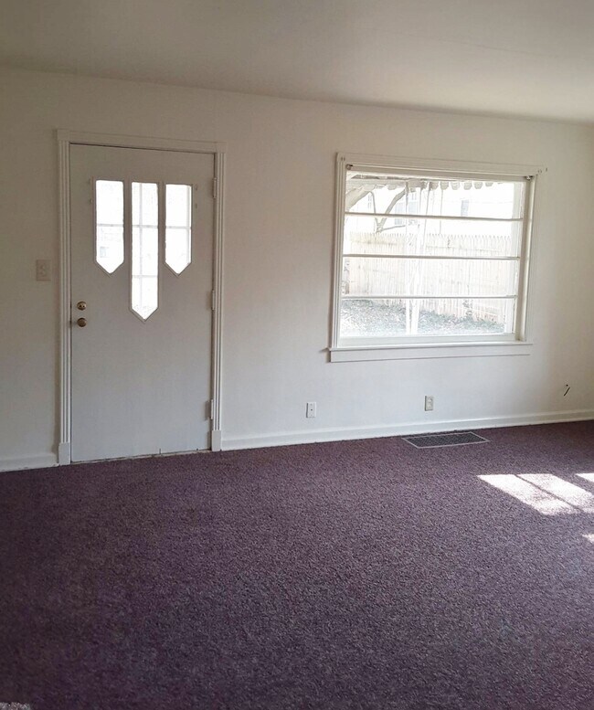 Foto del edificio - 2 Bedroom Single Family Home in Elkhart!