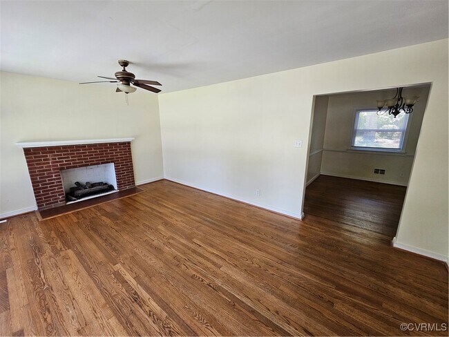 Foto del edificio - 6947 Montauk Dr