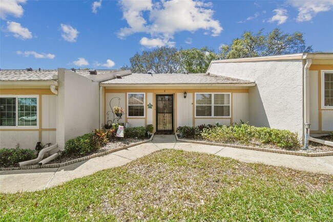 Foto del edificio - 8130 Braddock Cir