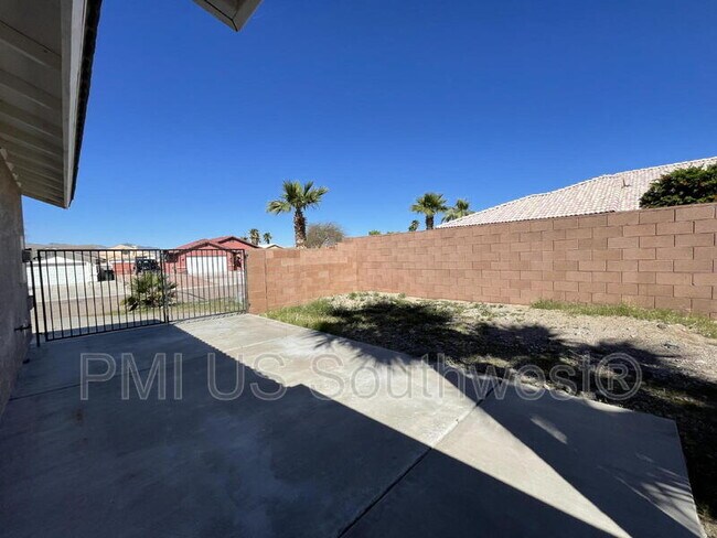 Building Photo - 4072 S Cassidy Dr