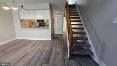 Building Photo - 411 Park Pl Dr