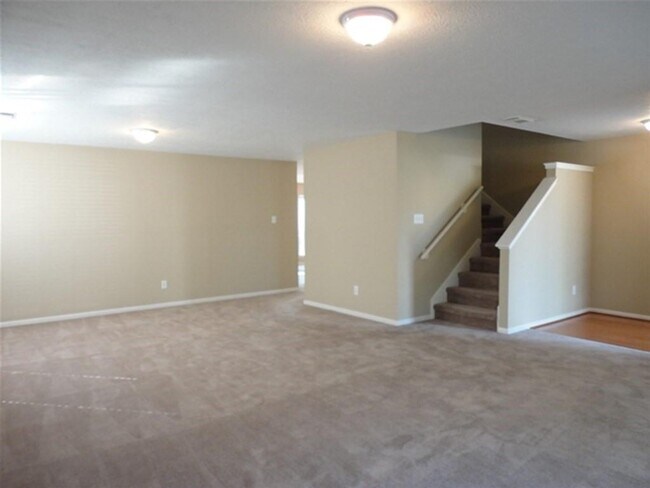 Foto del edificio - 622 Oak Hill Dr