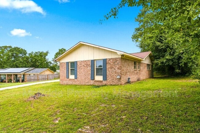 Foto del edificio - 2941 Rollingwood Dr