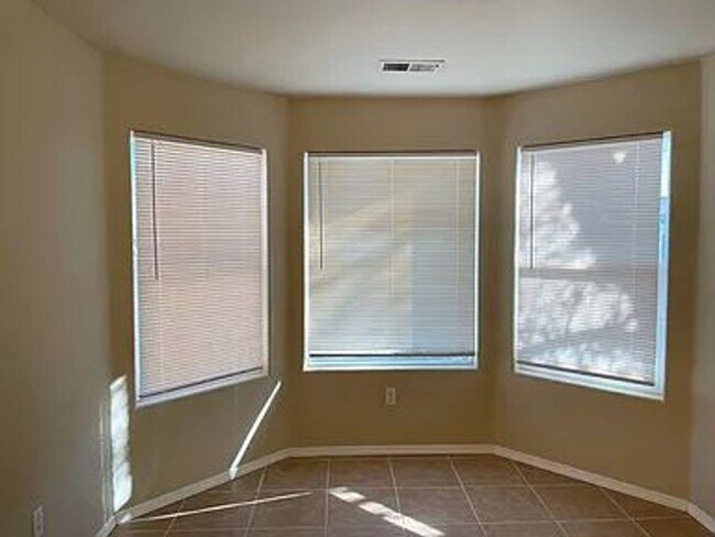Building Photo - Come take a look at this three bedroom two...