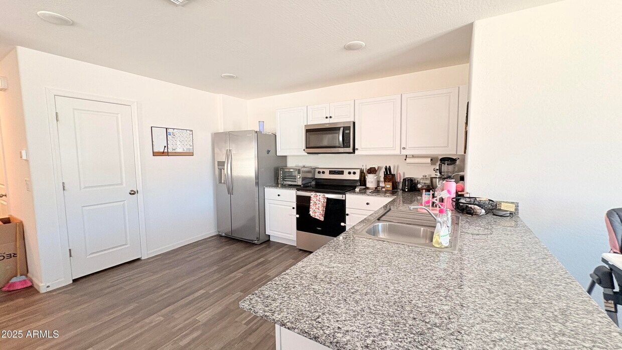 Foto principal - 24570 W Cocopah St