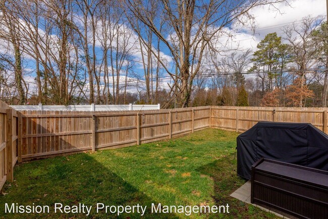 Foto del edificio - 3 br, 2.5 bath House - 7980 Wistar Woods Ct.