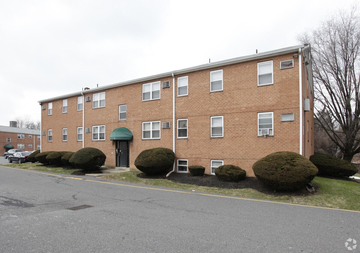 Walnut Chestnut Garden Apartments 322 E 23rd St Chester, PA Apartments for Rent in Chester