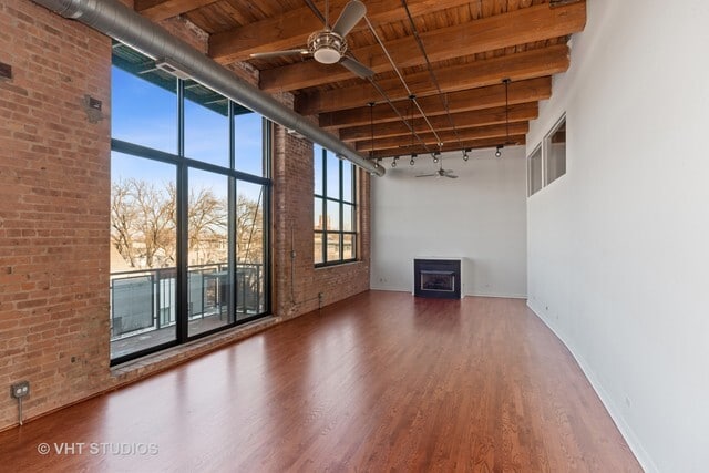 Building Photo - 1750 N Wolcott Ave