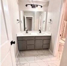 Building Photo - 2830 Scanlan Mdw
