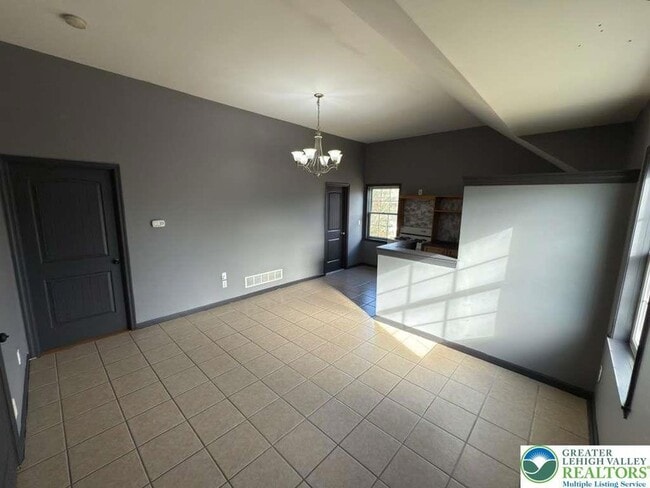 Building Photo - 226 Sonny Dr