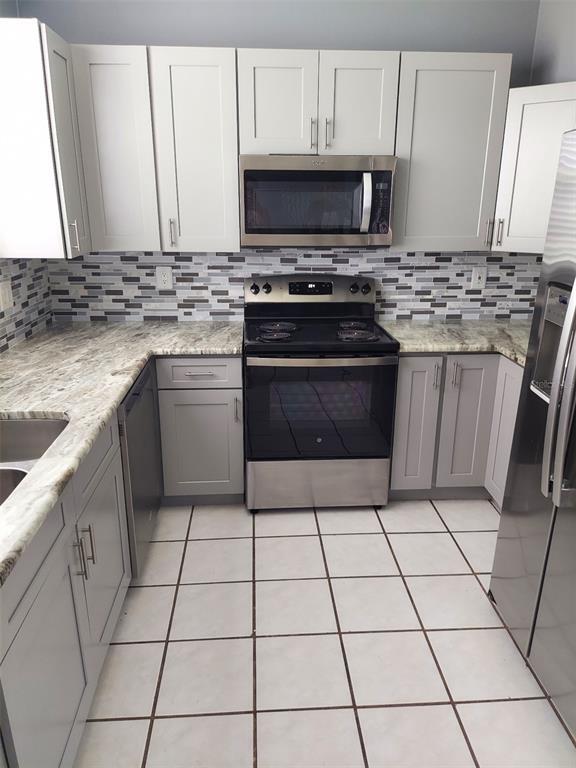 Foto del edificio - 113 Harwood Cir