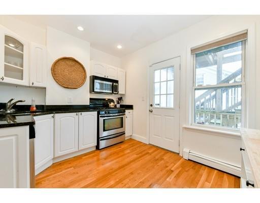 Primary Photo - 265 Silver St