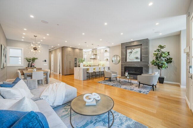 Foto del edificio - 215 3rd Ave