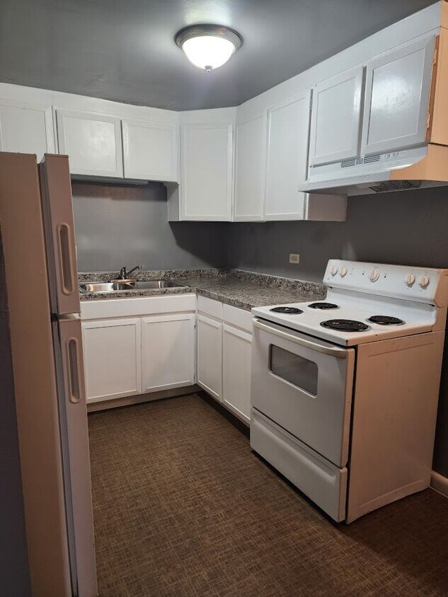 Xenia Apartment for Rent in Denver, CO