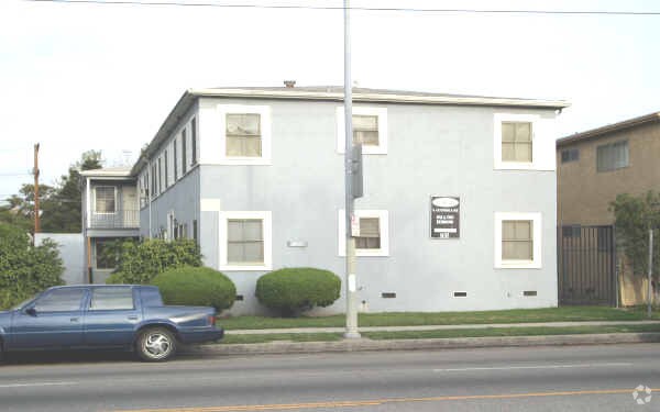 Foto principal - 3580 S Centinela Ave