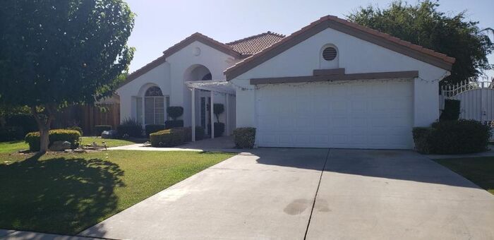 Primary Photo - 3 bedrooms and 2 baths, With big yard, and...