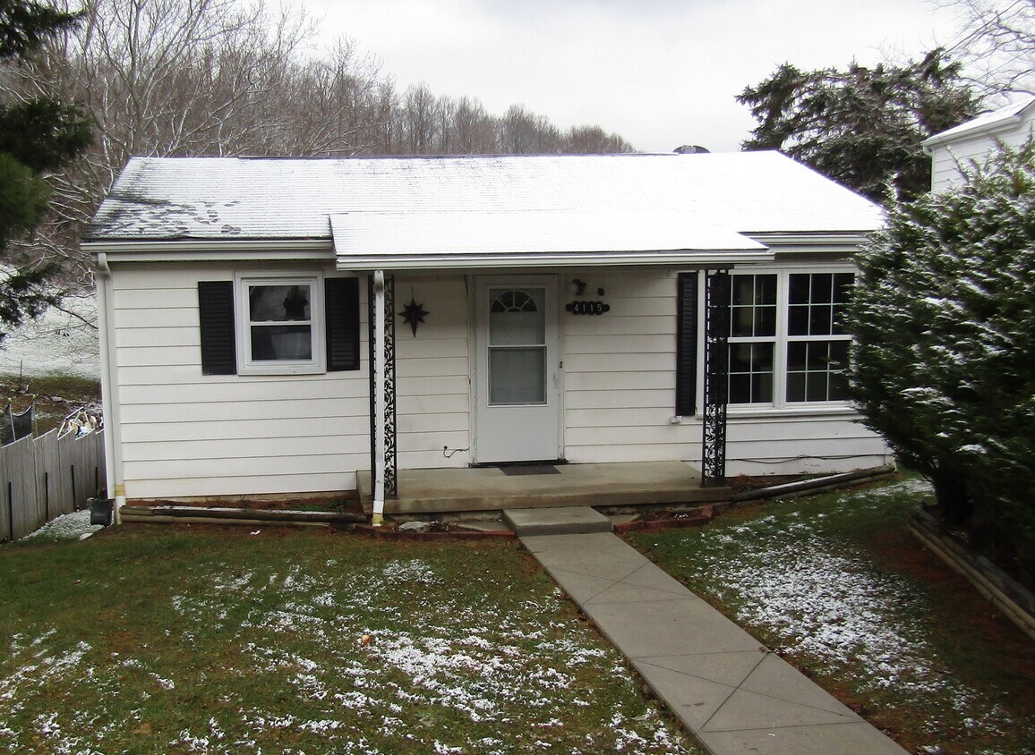 4115 Brierwood Lane - 4115 Brierwood Ln