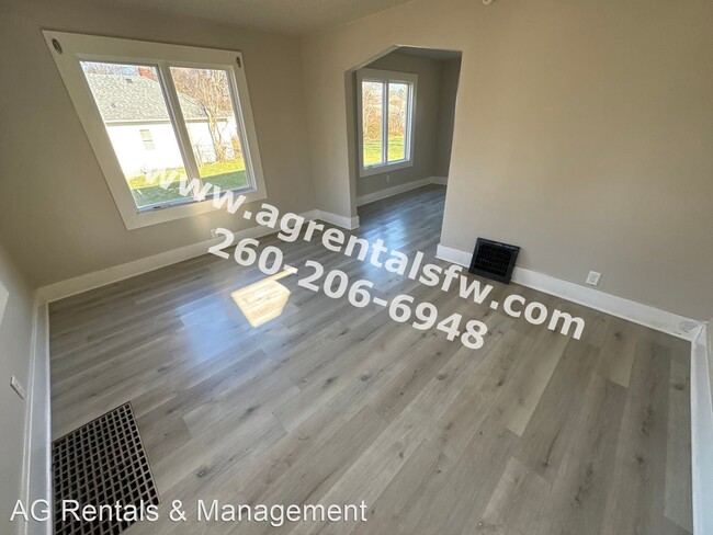 Foto del edificio - 2 br, 1 bath House - 2639 Fox Ave