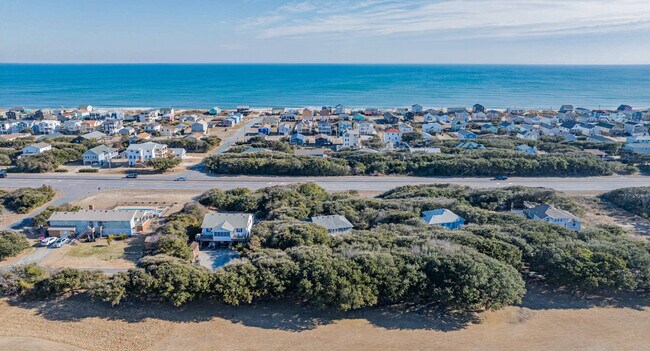 Foto del edificio - 4240 Johnston Ln