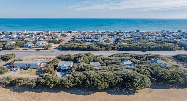 Foto del edificio - 4240 Johnston Ln