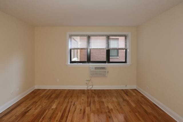 Foto del edificio - 555 W Arlington Pl