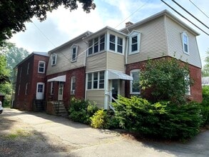 Building Photo - 50 Williams St