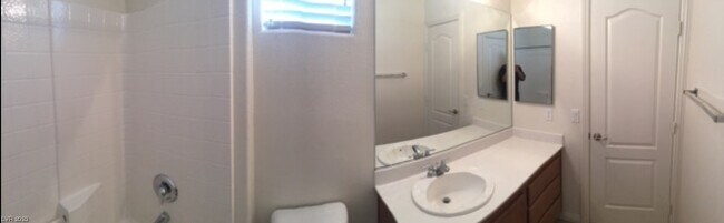 Building Photo - 3505 Tesoro Del Valle Ct