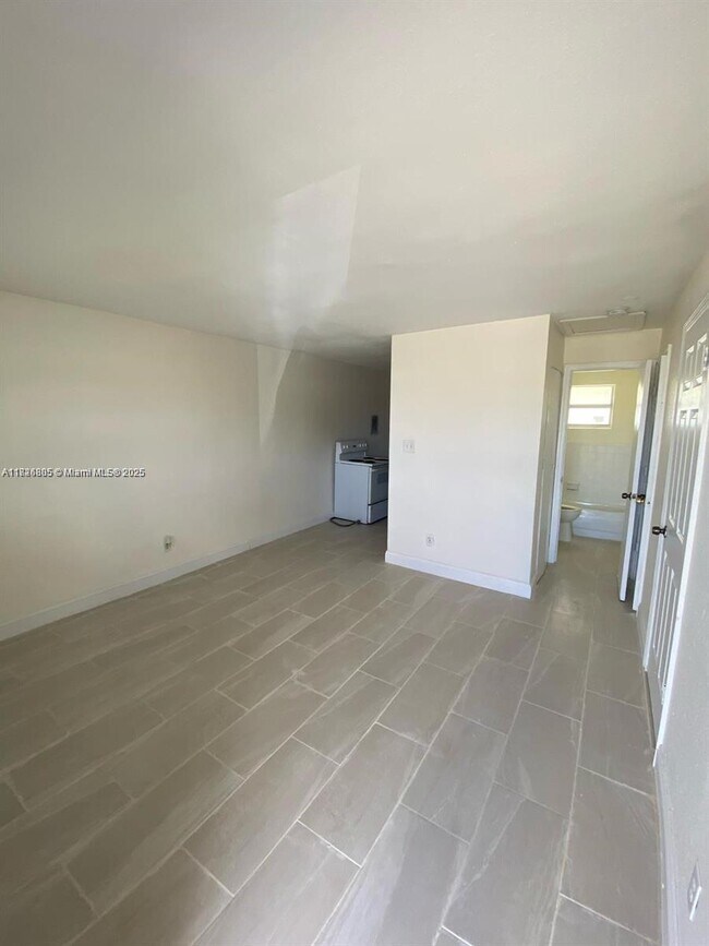 Foto del edificio - 11802 SW 212th St