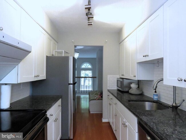 Building Photo - 13945 Big Yankee Ln