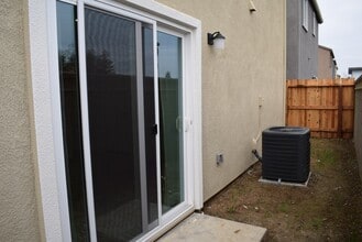 Building Photo - 610 Ashwick Loop