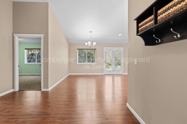 Foto del edificio - 6929 N Country Homes Blvd