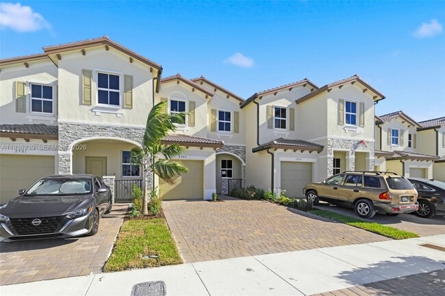 Building Photo - 2705 SE 25th Ave