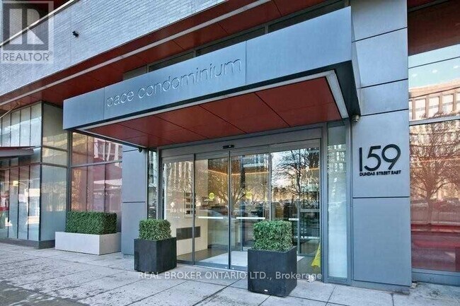 Photo du bâtiment - 159 Dundas St E