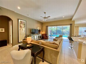 Building Photo - 15590 Vallecas Ln