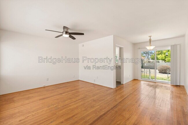 Foto del edificio - 5124 Benton Pl