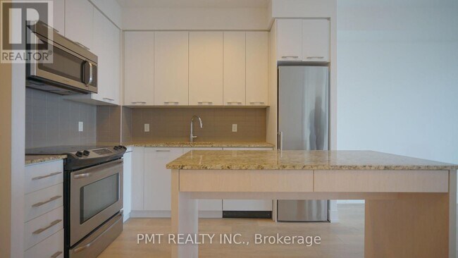 Photo du bâtiment - 9471 Yonge St