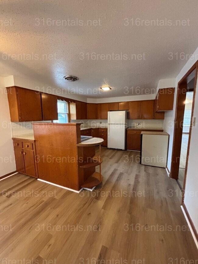 Foto del edificio - Two bedroom one bath house available now