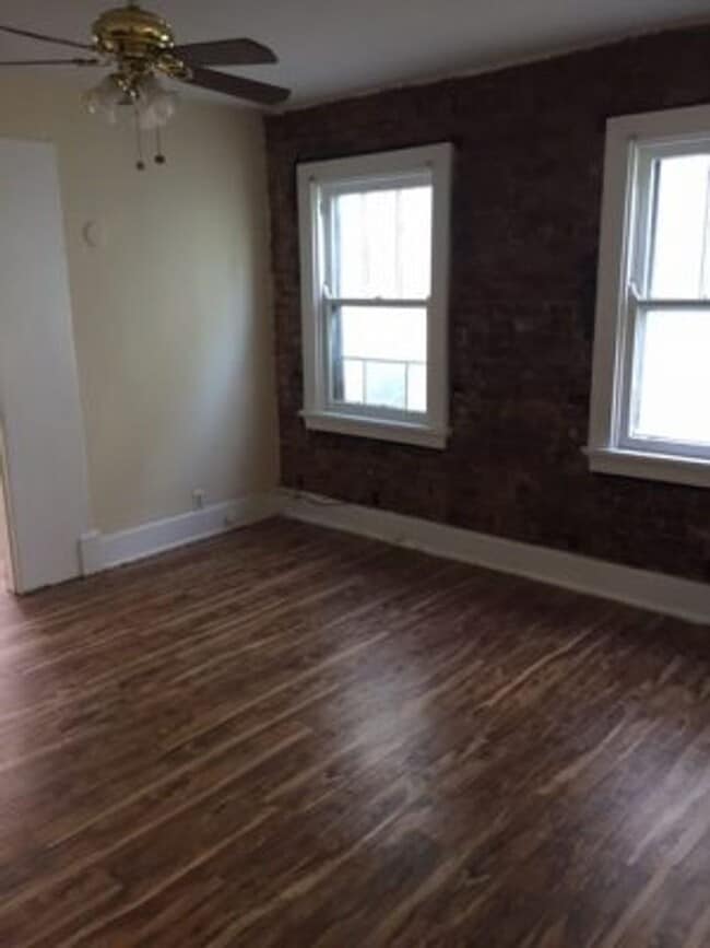 Foto del edificio - 2817 Glendora Ave