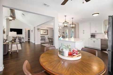 Building Photo - 5103 Prairie Creek Dr