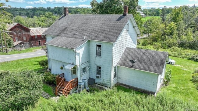 Building Photo - 59 Spruce Rd