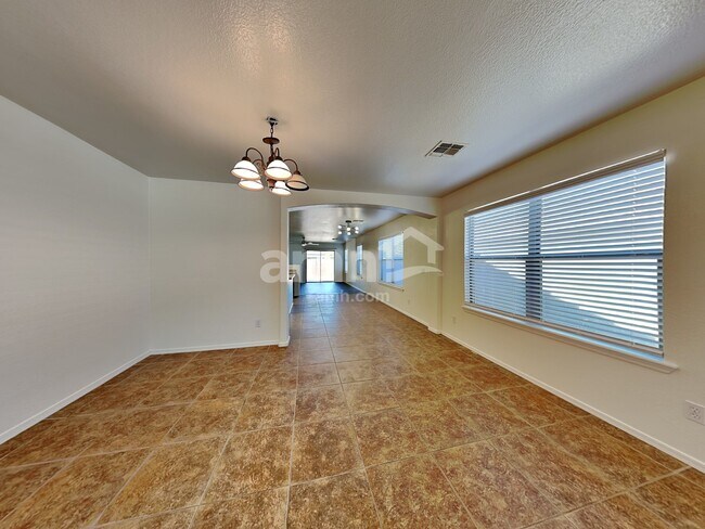 Foto del edificio - 2992 W Belle Ave