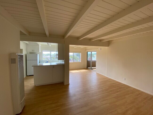 Building Photo - 636 1st Pl