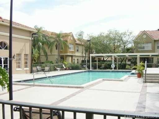 Foto del edificio - 18310 NW 68th Ave