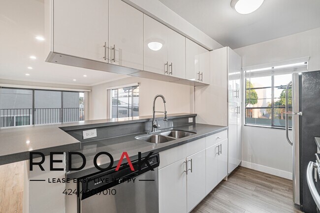 Foto del edificio - 121 N Hamilton Dr