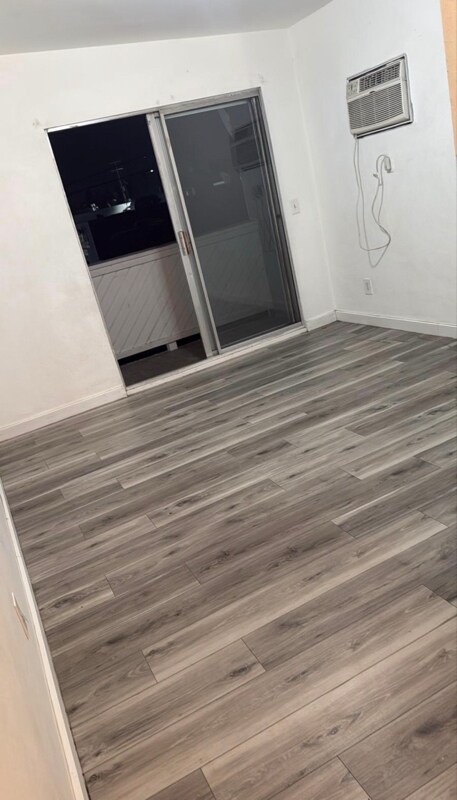 Foto del edificio - 18356 Napa St