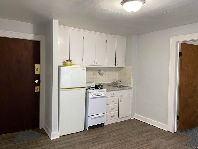 Foto del edificio - 1328 Sinclair St