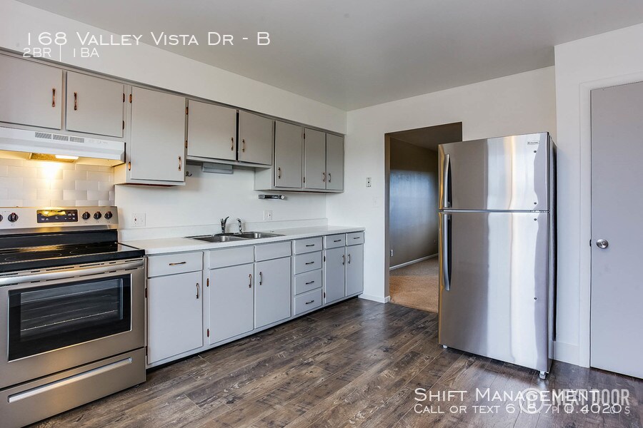 168 Valley Vista Dr Unit B, Lowell, MI 49331 Room for Rent in Lowell