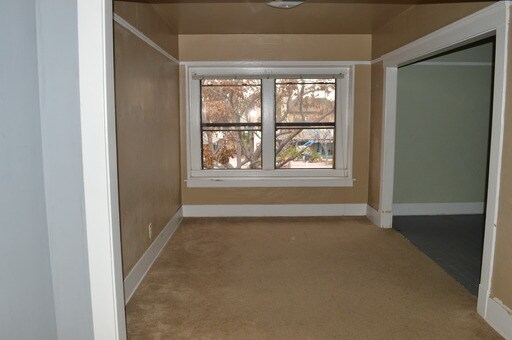 Building Photo - 303 3rd Ave