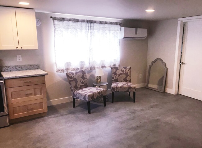 Individual heating and cooling system - 3712 29th Ave W